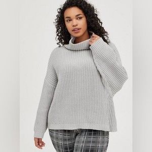 Torrid- Chunky Knit Mock Neck Drop Shoulder Sweater- Sz. 1X/2X